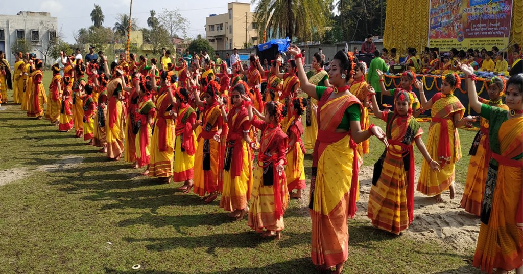 Hundreds of artists celebrated Vasanta Utsav