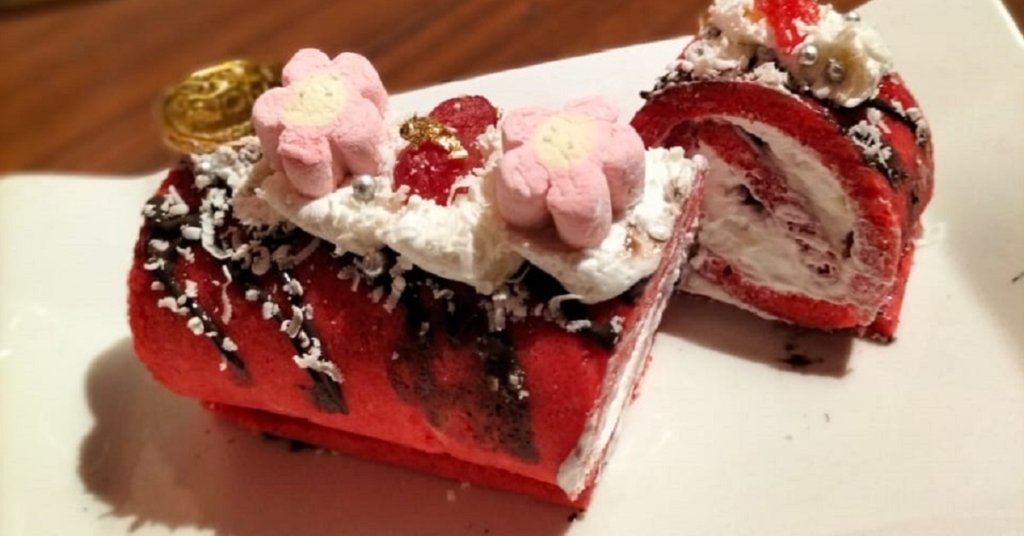 Red Velvet Swiss Roll Cake