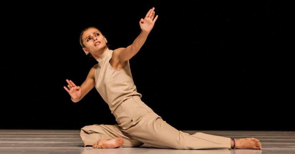 Ronita Mookerji a professional movement artist